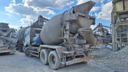 Used Tata Novus 3439 Concrete / Cement Mixer Truck ( 6m3) 4