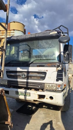 Used Tata Novus 3439 Concrete / Cement Mixer Truck ( 6m3) 3