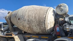 Used Mercedes-Benz 3535 Axor Concrete / Cement Mixer Truck ( 8m3 ) Newta 2026-0011 7