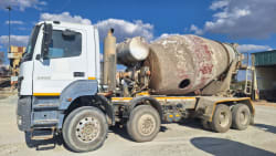 Used Mercedes-Benz 3535 Axor Concrete / Cement Mixer Truck ( 8m3 ) Newta 2026-0012 4