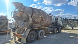 Used Mercedes-Benz 3535 Axor Concrete / Cement Mixer Truck ( 8m3 ) Newta 2026-0012 6