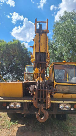 P&H 20 Ton All Terrain Crane Truck 10