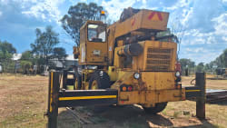 Grove 18 ton All Terrain Crane Truck 4