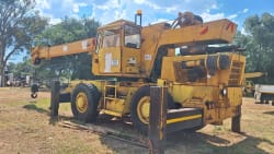 Grove 18 ton All Terrain Crane Truck 5