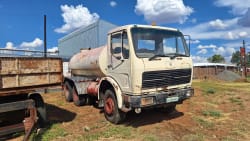 Used Mercedes-benz 2224 8000lt Watertank / Water TankTruck 2