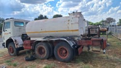 Used Mercedes-benz 2224 8000lt Watertank / Water TankTruck 4