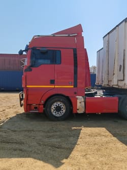 MAN TGX 26.540 Truck Tractor 5
