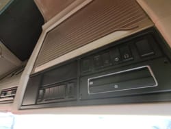 Volvo 480 Globetrotter Truck Tractor 26