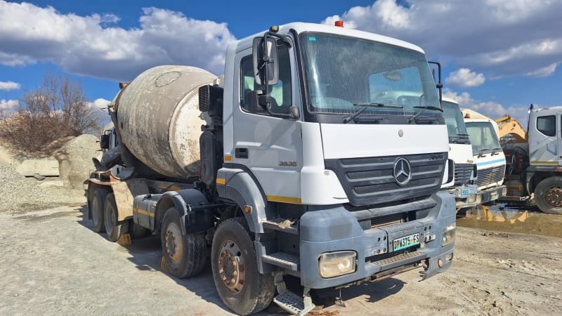 Mercedes-Benz 3535 Axor Concrete / Cement Mixer Truck ( 8m3 ) Newta 2026-0011