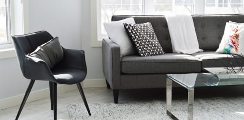 Selling? Here are some things to keep an eye on living-room-2155376_1920 web.jpg