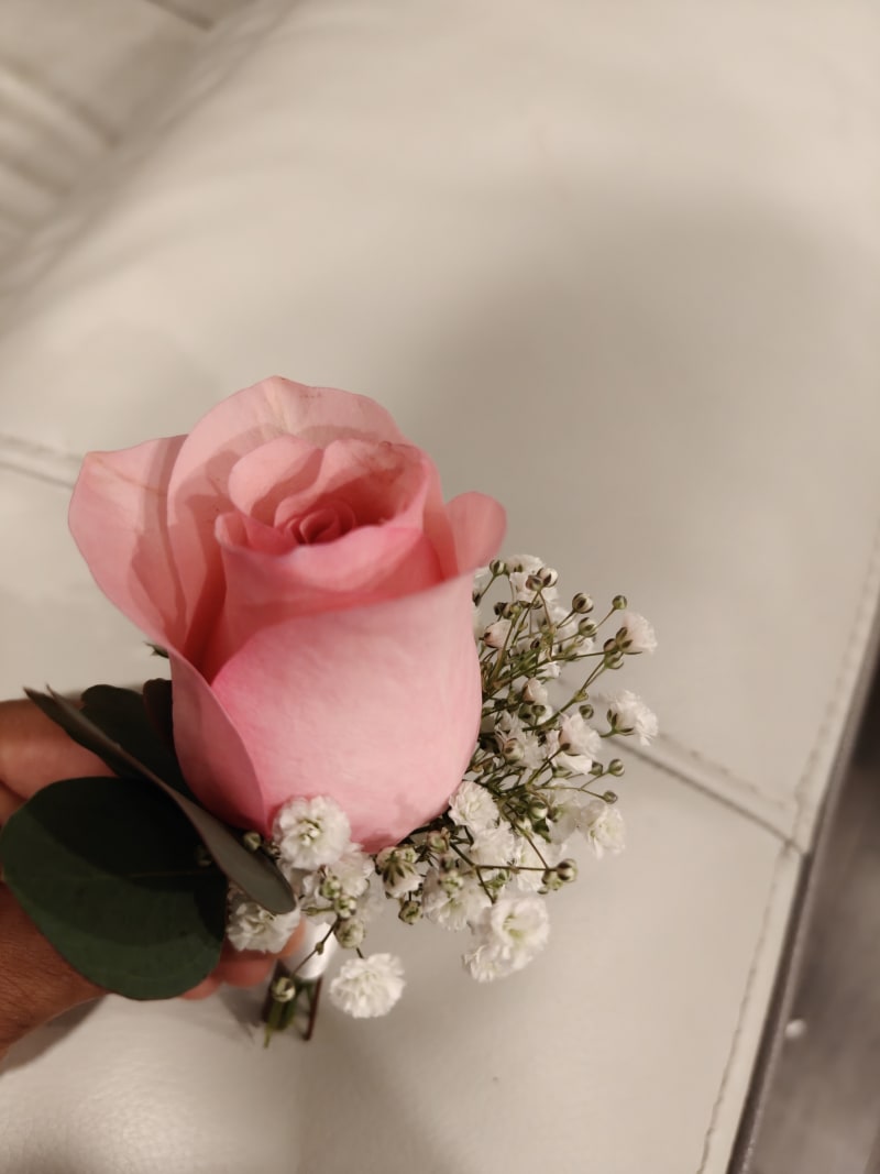 Blush Rose Boutonniere