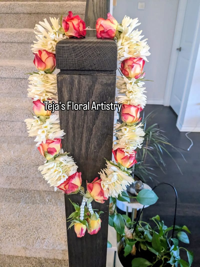 Dual-Tone Rose & Lily Garland