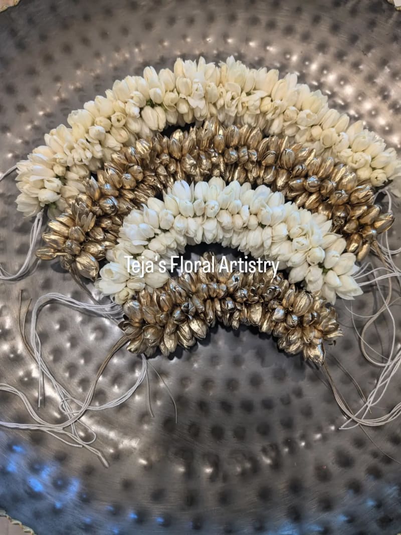 White & Gold Jasmine Veni