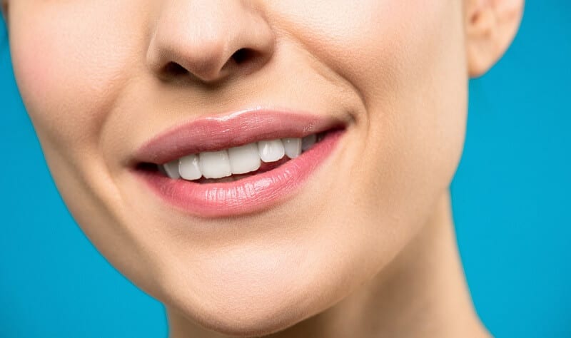 Teeth Whitening In Oil-Pulling