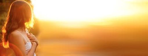 Workshop “Tanz mit dem Mond – Yoga für einen gesunden Zyklus” – mit Ana Davis – 10. Januar 2016