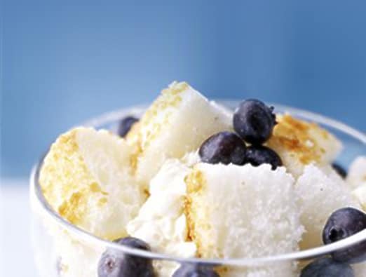 Skinny Lemon Cream and Berry Dessert