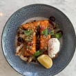 Eggs & halloumi fries