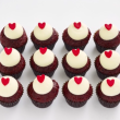 Red velvet mini cupcakes (12 pcs)