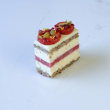 Mini Strawberry, cream & pistachio cake (15 pcs)