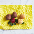 Chocolate or vanilla glazed choux