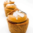 Mini banana & coconut cake (NF)