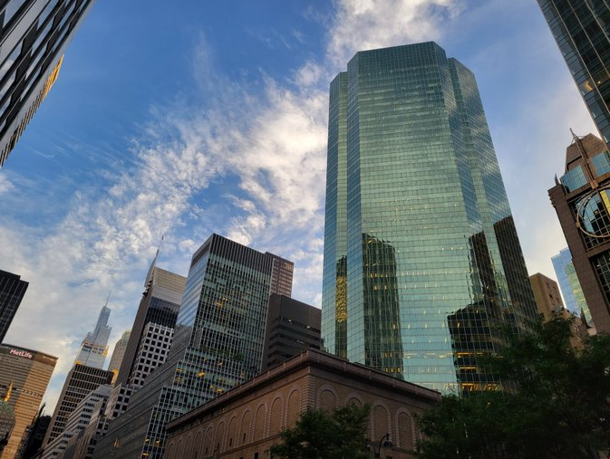 Rent an apartment to tourists for a day through Your Price Booking | Midtown, Manhattan, New York City, USA
