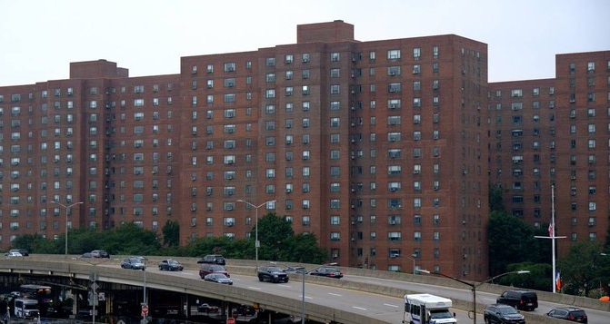 Rent an apartment to tourists for a day through Your Price Booking | Peter Cooper Village, Manhattan, New York City, USA