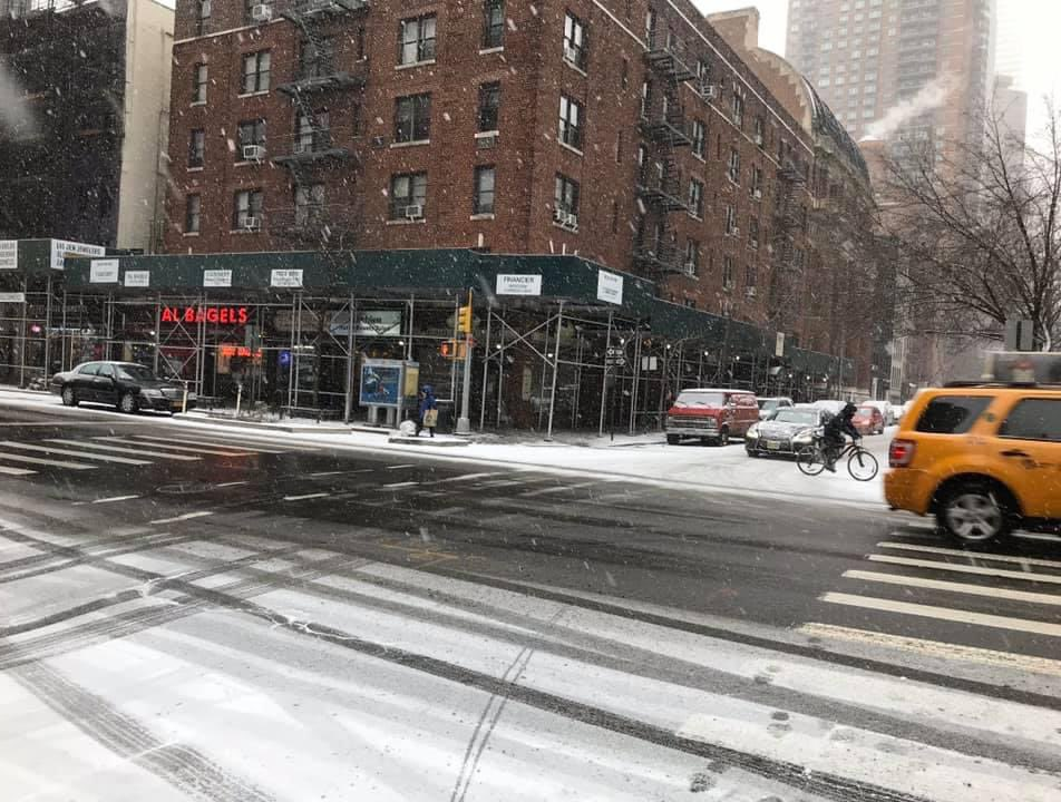 Rent an apartment to tourists for a day through Your Price Booking | Sutton Place, Manhattan, New York City, USA