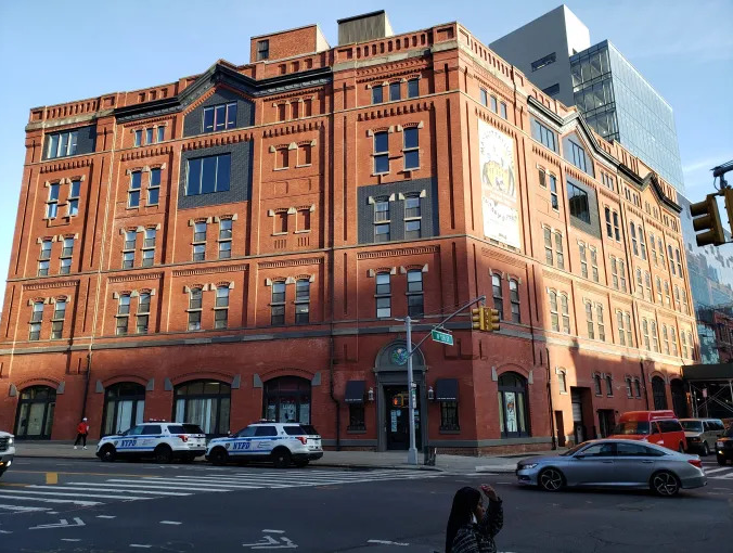 Rent an apartment to tourists for a day through Your Price Booking | Manhattanville, Manhattan, New York City, USA