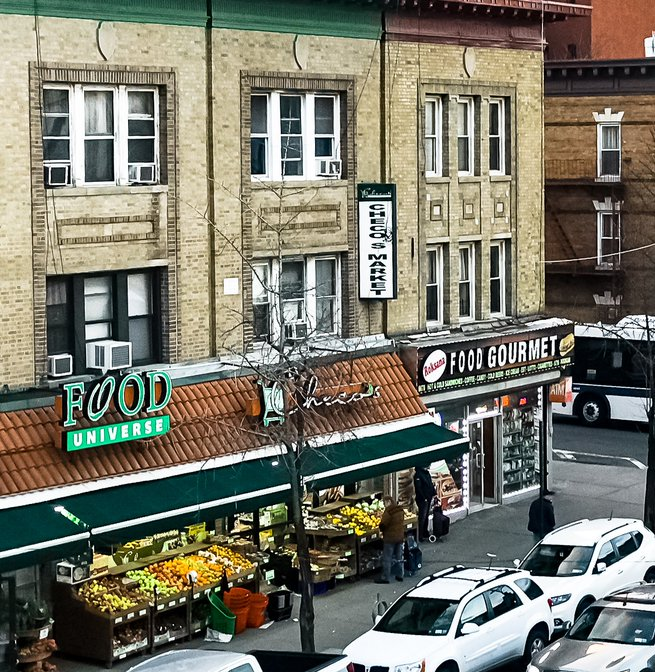 Rent an apartment to tourists for a day through Your Price Booking | Fresh Pond, Queens, New York City, USA