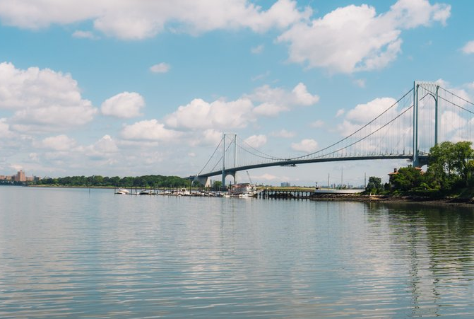 Rent an apartment to tourists for a day through Your Price Booking | Malba, Queens, New York City, USA