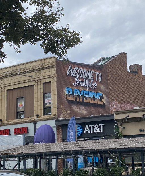 Rent an apartment to tourists for a day through Your Price Booking | Bayside, Queens, New York City, USA