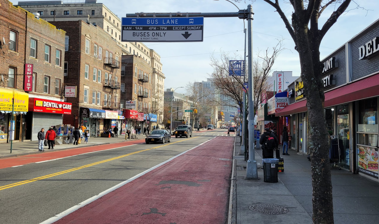 Rent an apartment to tourists for a day through Your Price Booking | Jamaica, Queens, New York City, USA