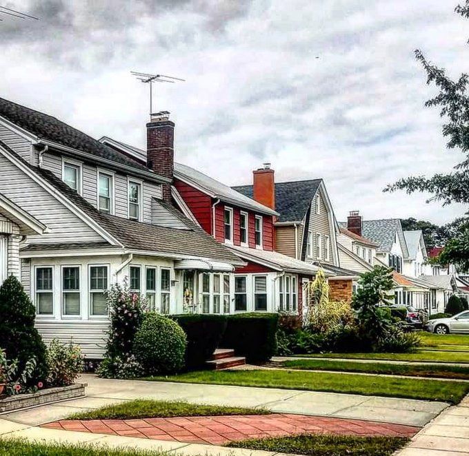 Rent an apartment to tourists for a day through Your Price Booking | Queens Village, Queens, New York City, USA