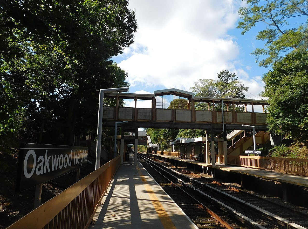 Rent an apartment to tourists for a day through Your Price Booking | Oakwood, Staten Island, New York City, USA