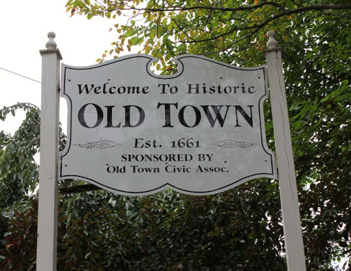 Rent an apartment to tourists for a day through Your Price Booking | Old Town, Staten Island, New York City, USA