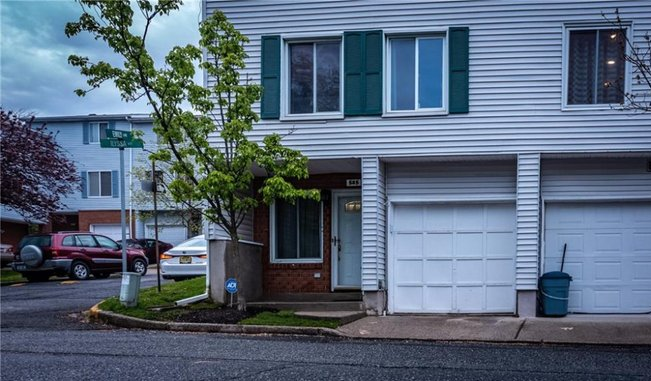 Rent an apartment to tourists for a day through Your Price Booking | Arden Heights, Staten Island, New York City, USA