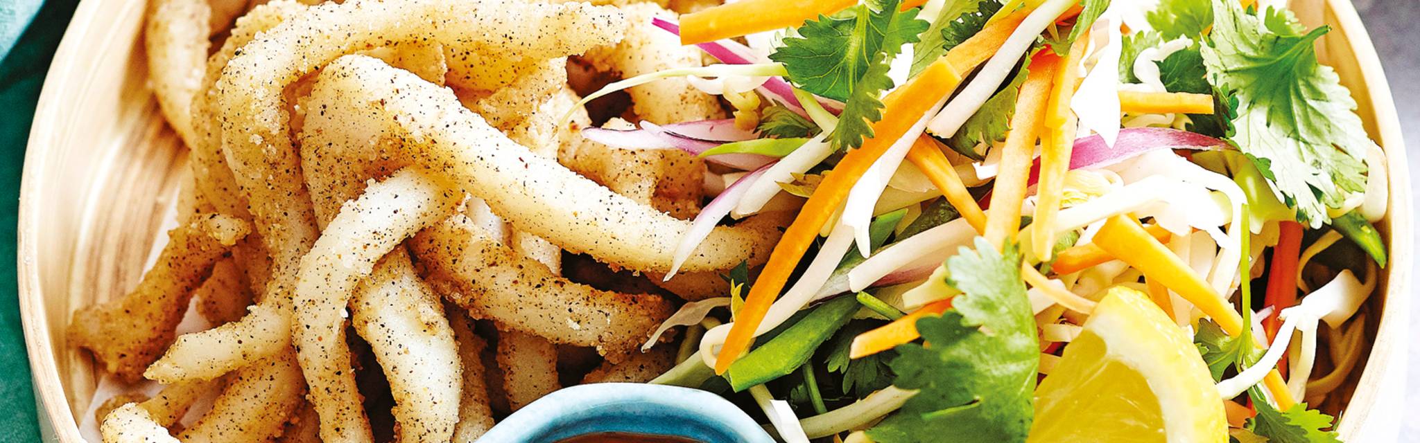 3505 crispy calamari with baked chips and asian slaw 1600x1600px