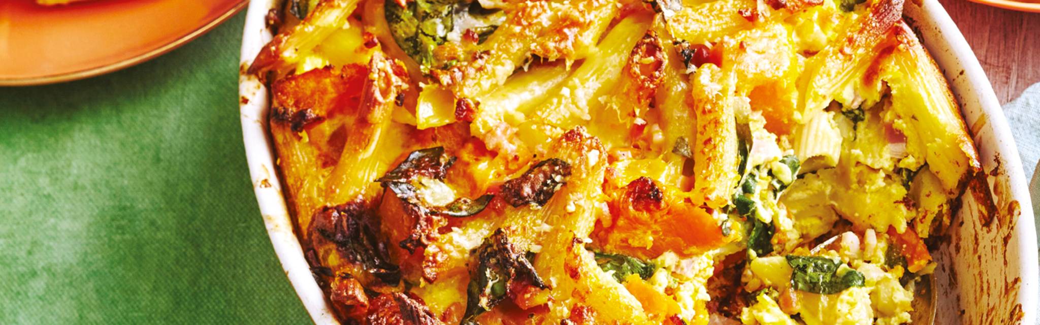 2915 bacon spinach and pumpkin pasta bake.indd 1600x1600px