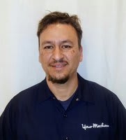 罗伯特（Robert万博体育入口）在Yourmechanic上