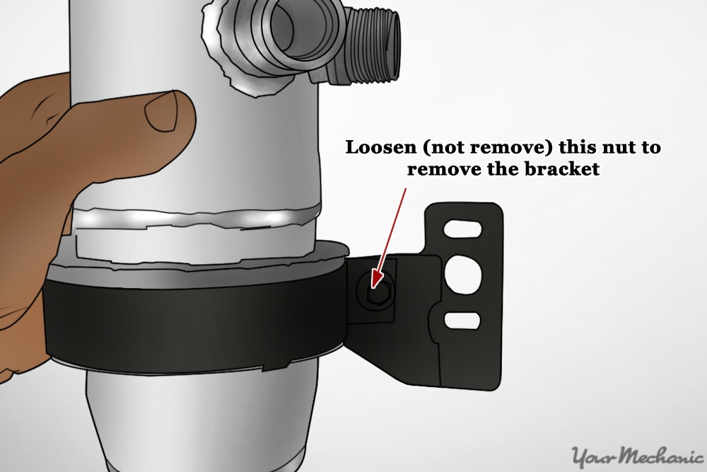 bracket on the accumulator being indicated