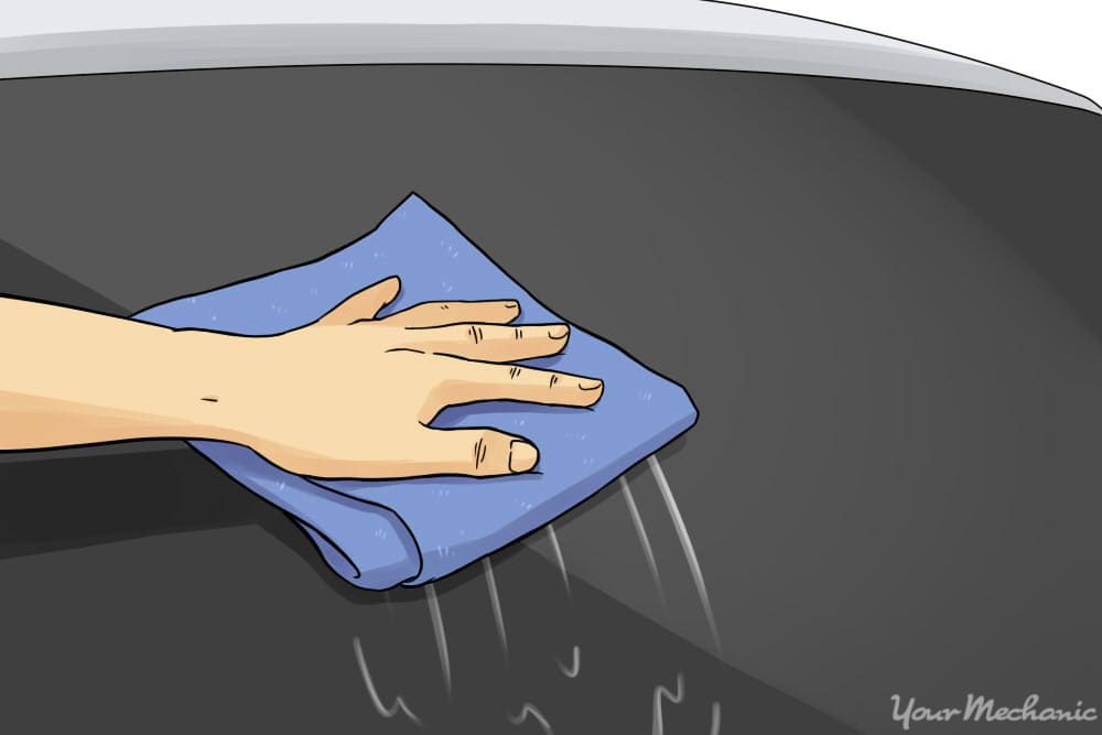 How to Remove a Clear Bra From Your Car