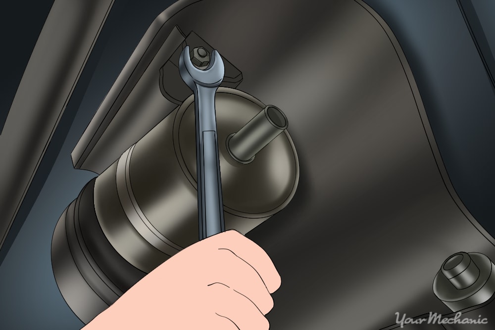 How to Change a Fuel Filter 8