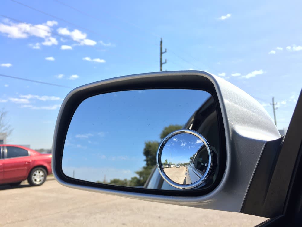 Seeing into Blind Spots: Clever Trick to Properly Align a Car's Side-View  Mirrors - 99% Invisible