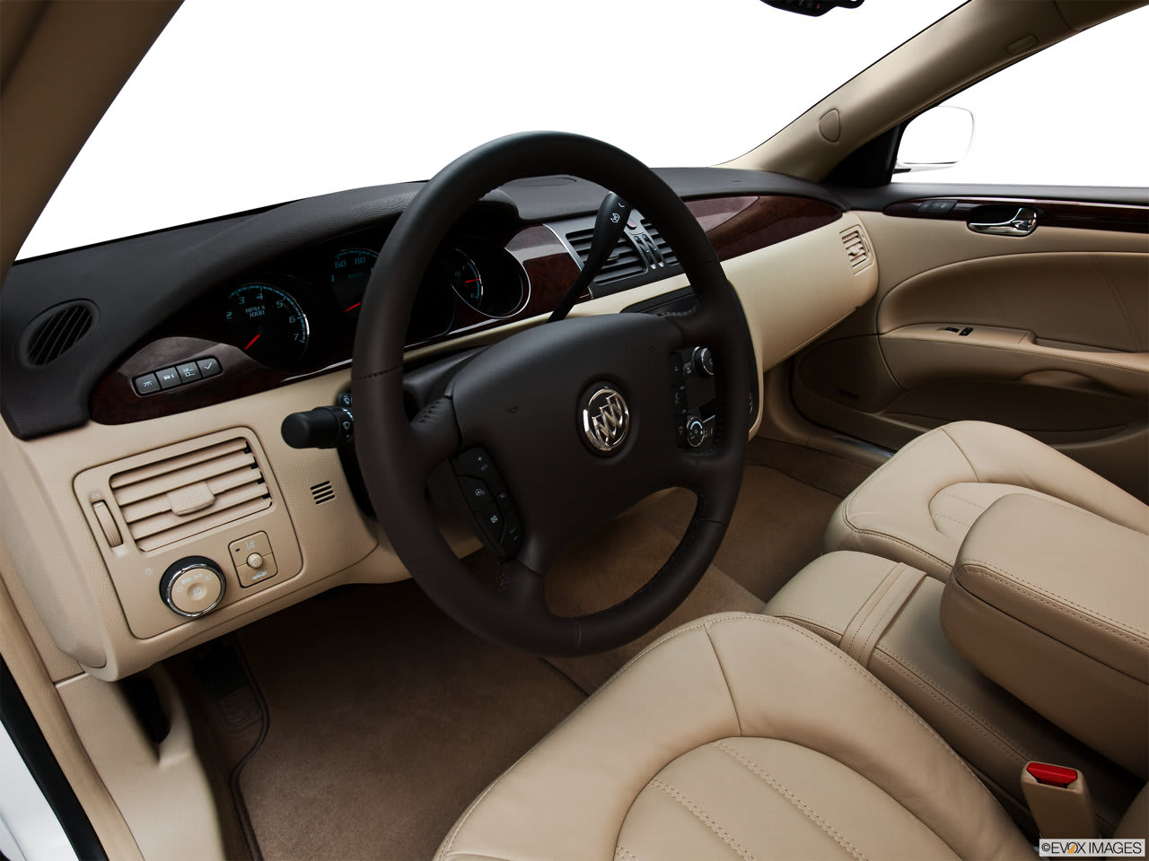 Buick Lucerne 2011