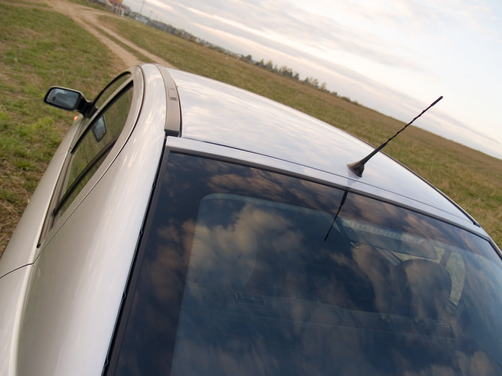 5 Essential Things to Know About Your Car's Antenna Cables and Masts