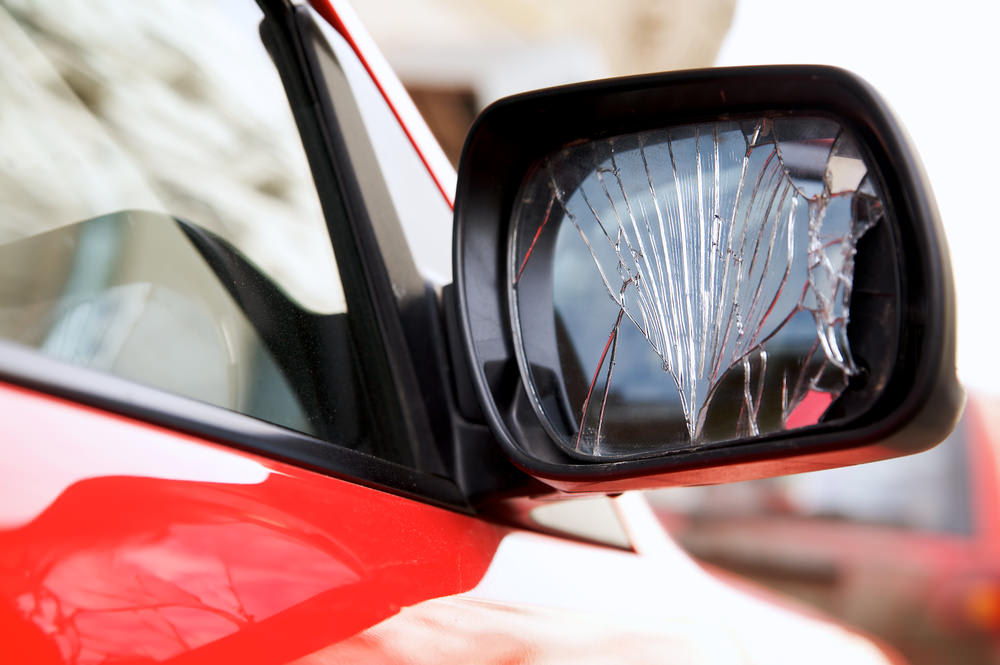 Can I Drive with Damaged or Missing Mirrors?