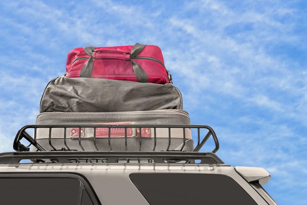 How to Safely Carry Luggage on the Roof of Your Car