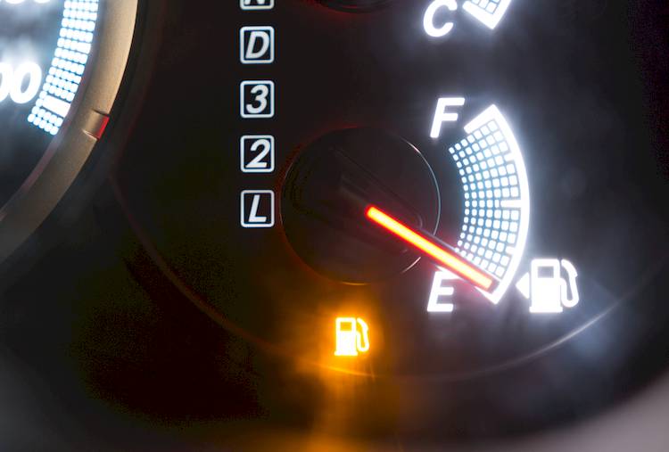 Reasons You Should Stop Driving on an Empty Gas Tank