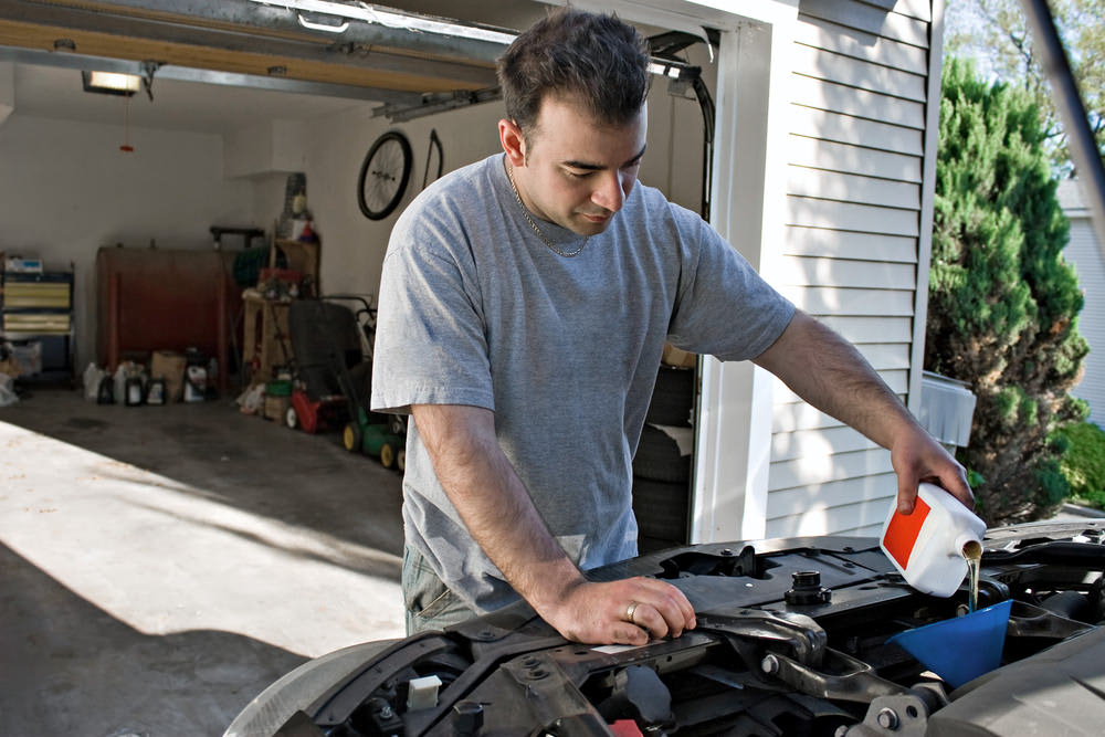 Do I Need to Change My Motor Oil for Hot or Cold Weather